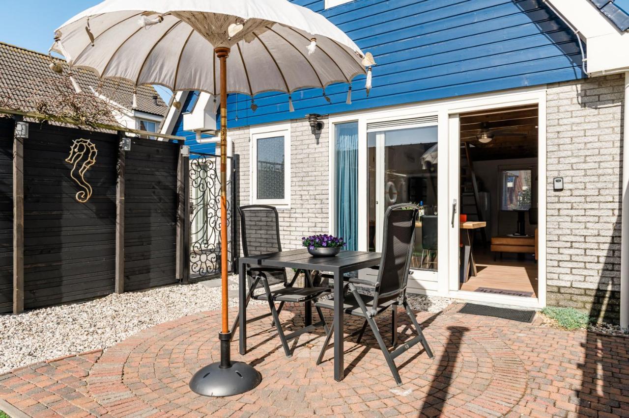 Strandhuis De Zeeparel Met Hottub Petten Luaran gambar